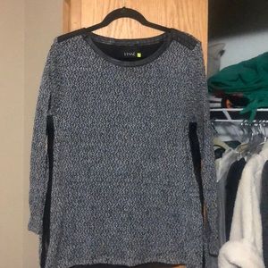 Great figure flattering top by lysse